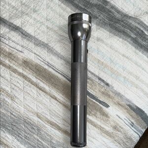 Maglite Silver Flashlight